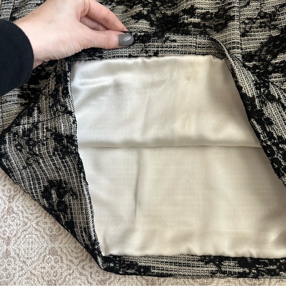 Monique Lhuillier Tweed Sheath Dress With Lace Overlay - Picture 10 of 10